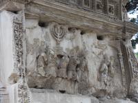 Relief auf dem Titusbogen - Zerstörung des 2. Tempels von Jerusalem 70 n.Chr.