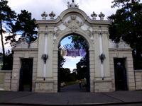 Eingang zum Schloß in Keszthely