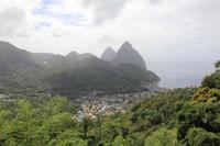 Die Pitons auf St. Lucia