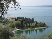 Blick auf San Vigilio vom Monte Luppia