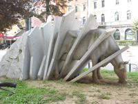 Begrüßung oder Kunst in Domodossola