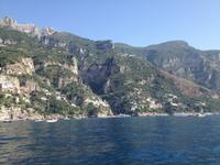 Bootsfahrt entlang der Küste zur Grotta Smeralda