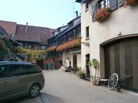 Innenhof der Winzerei Ruhlmann