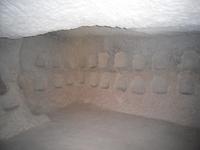 versteckte Kirche im roten Tal