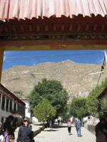 Ein- und Ausgang des Sera-KLosters