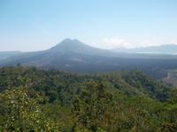 Der Batur-Vulkan (1717 m) brach erst kürzlich aus