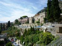 Taormina, Blick von der Villa Communale auf die Stadt