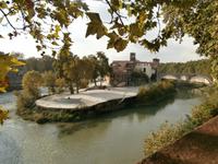 Blick auf die Tiberinsel-Isola Tiberina