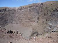 Vesuv_Blick in den Krater_2