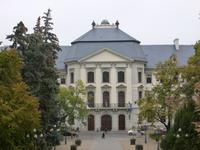 Haupteingang des Lizeum