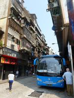 382 Unser Bus hat kaum Platz