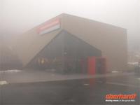 Nebel vor dem Besucherzentrum der Iberger Tropfsteinhöhle