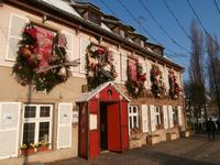unterwegs in Strassburg -  weihnachtlich geschmückte Häuser