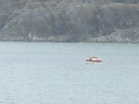 Tenderboot auf dem Weg zum Gletschereis