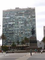 Bürohaus an der Plaza Independencia