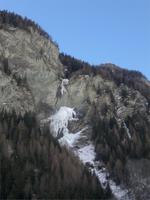 Vereister Jungfernsprung-Wasserfall bei Heiligenblut