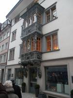 diesmal ein Holzerker, der wie Stein aussehen soll! 