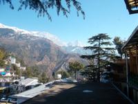 Schöne Bergsicht bei klarem Wetter