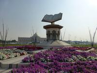 Sharjah - Cultural Square, Korandenkmal