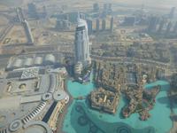 At the Top - Blick auf Dubai vom Burj Khalifa
