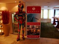 Rusty im Ramada Hotel