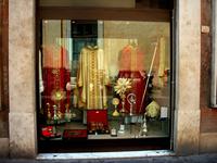 Schaufenster in der Via del Gesu