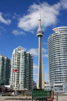 Immer weithin sichtbar, auch vom Hafen aus: der CN-Tower
