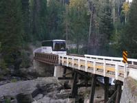 schmale Stege auf dem Weg zur Ranch
