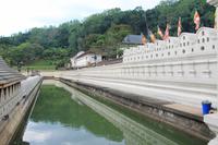Besuch des Heiligen Zahntempels in Kandy