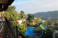 Blick vom Serene Grand Hotel in Kandy am Morgen