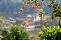 Blick auf den Heiligen Zahntempel von Kandy