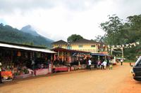 Pilgerstätte am Fuße des Heiligen Berges Adams Peak