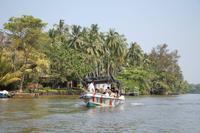Bootsfahrtauf dem Bentota-Fluss in Aluthgama
