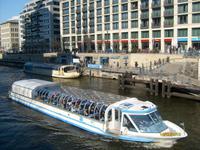 Schifffsanleger an der Spree