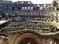 008 Innenbesichtigung im Kolosseum