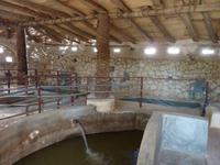 mit heißer Thermalquelle