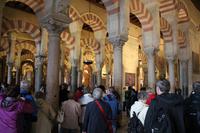 Eberhardt Travel Reisegäste in der Mezquita