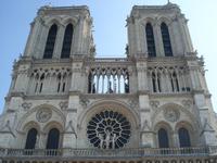 Stein gewordene Spitzenklöppelei