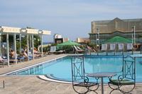 Poolterrasse des Iberostar Parque Central in Havanna