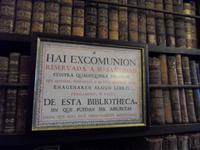 In der Bibliothek des Klosters