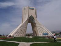 das Azadi-Monument in Teheran