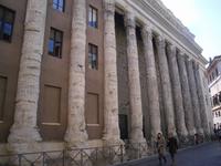 Piazza di Pietra (Hadrianeum)