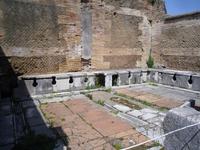 Führung in Ostia Antica (Toiletten)