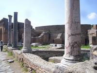 Führung in Ostia Antica (Thermen des Neptun)