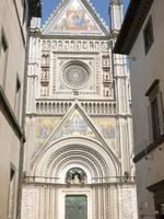 Frontseite des Doms von Orvieto