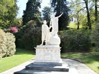 Villa Melzi auf Bellagio und Dante Denkmal