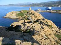 Île de la Pietra vor L'Île Rousse