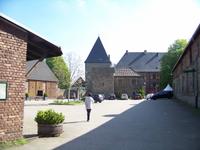 Innenhof der Wasserburg Kemnaden