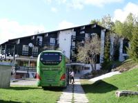 unser Bus am Hotel Jastreb in Begovo Razdolje 