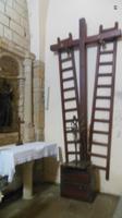 in der Kirche Santa Maria in Castelsardo -Kreuz für Lunissanti Prozession 